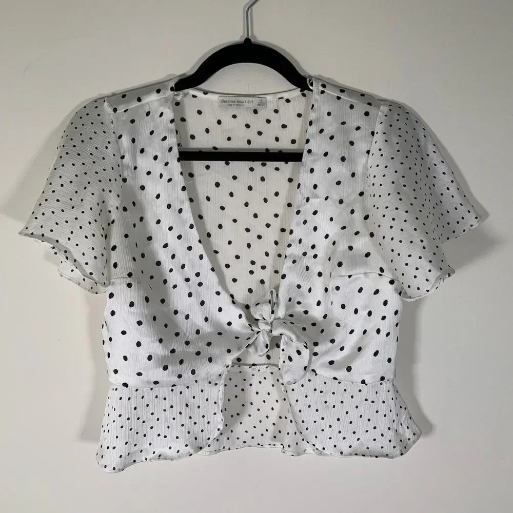 Bershka Crop Top Women’s Small Cropped Tie Top White Polka Dot Short Sleeve